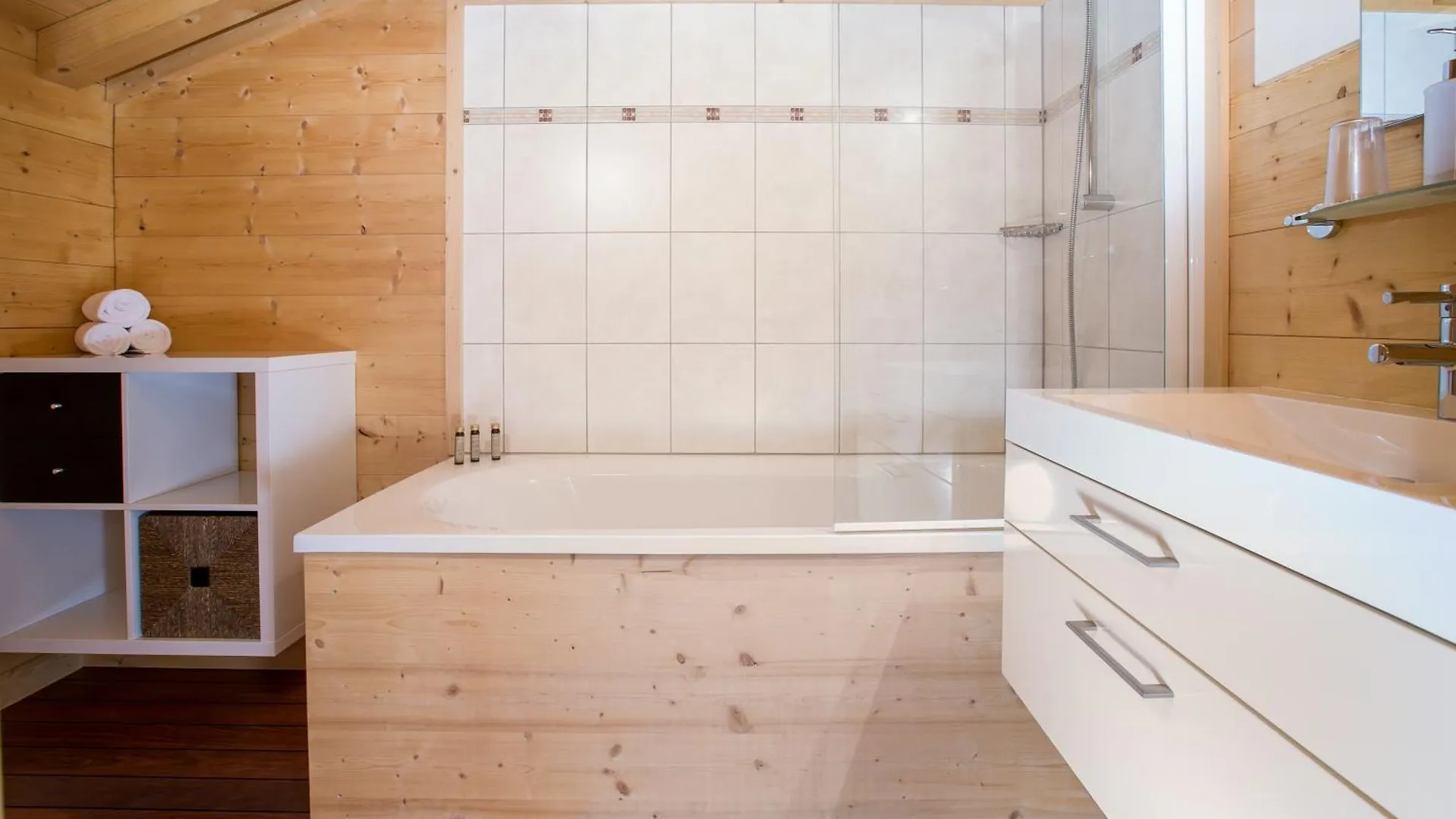 Simply Morzine - Chalet Central