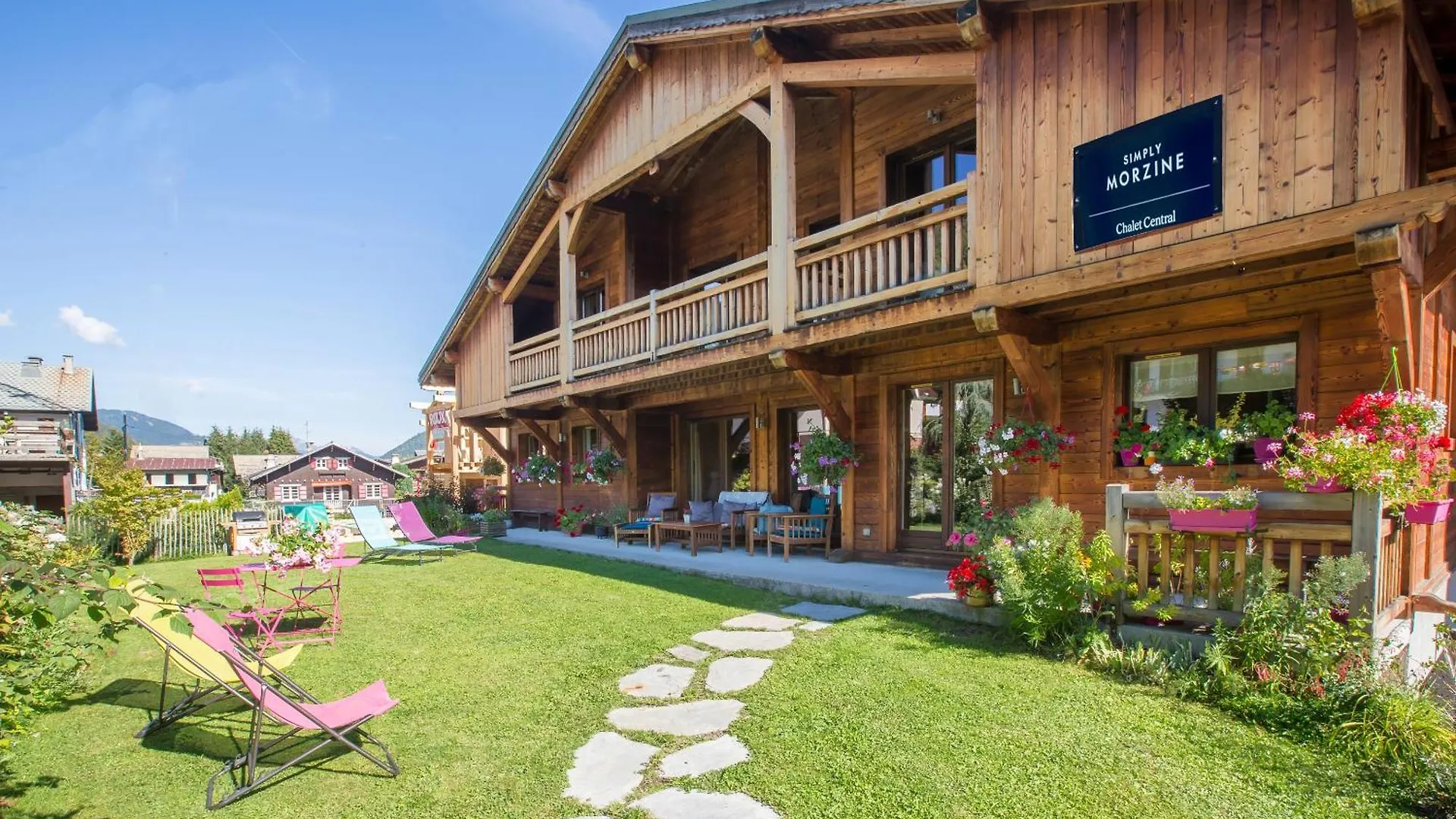 Simply Morzine - Chalet Central location